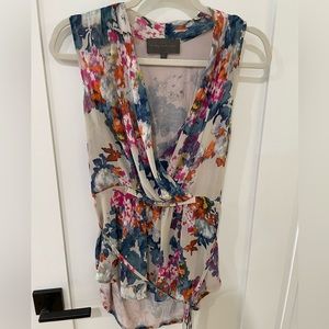 Floral high-low top with tie waist